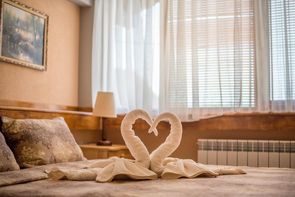 ספרבה בניה Guesthouse Juli מראה חיצוני תמונה