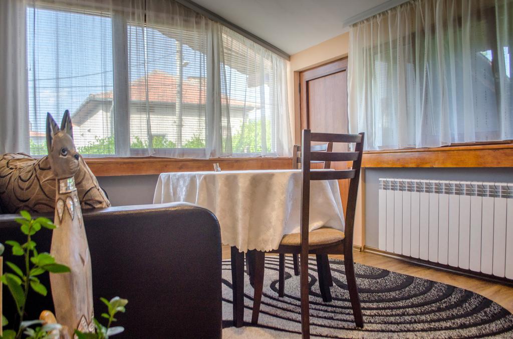 ספרבה בניה Guesthouse Juli מראה חיצוני תמונה