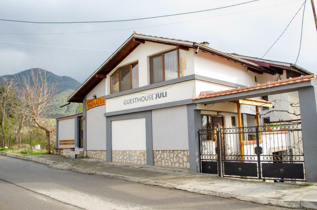 ספרבה בניה Guesthouse Juli מראה חיצוני תמונה